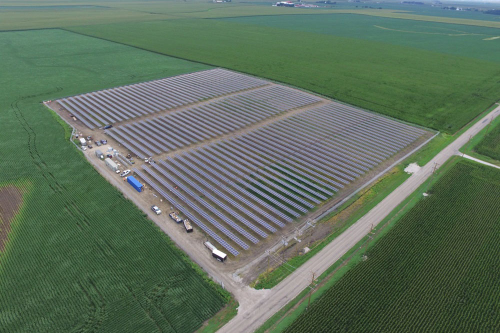 A Summit Ridge Energy community solar project in Momence, Illinois, using solar panels from Hanwha Qcells