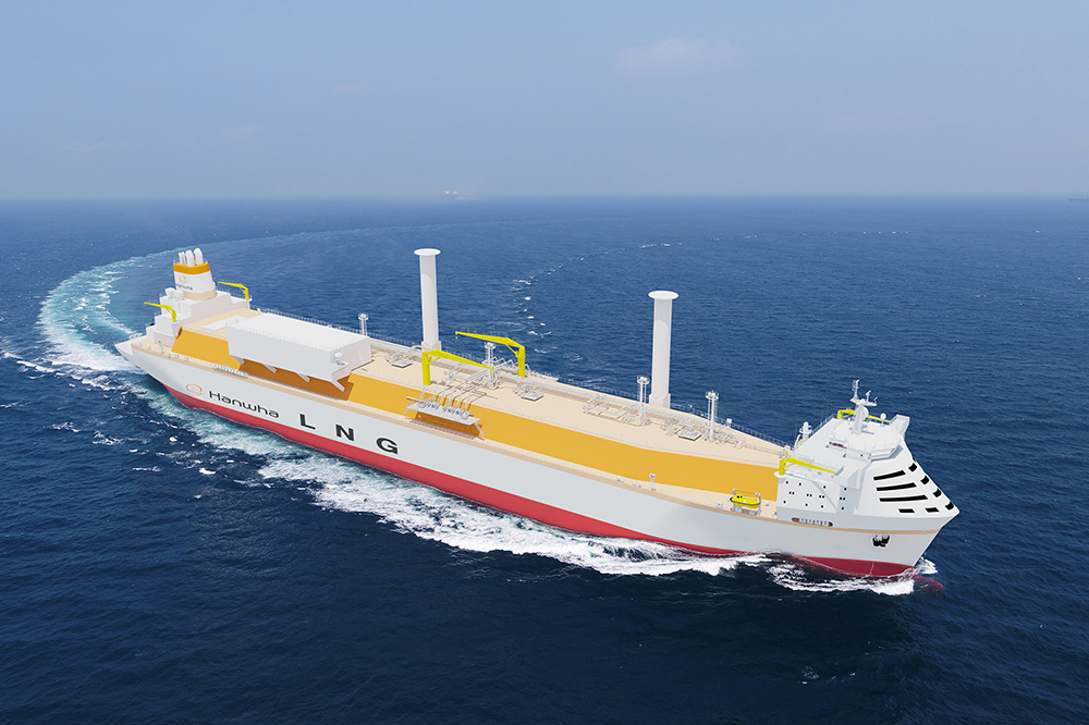 Hanwha Ocean’s ammonia powered LNG carrier sailing on the ocean