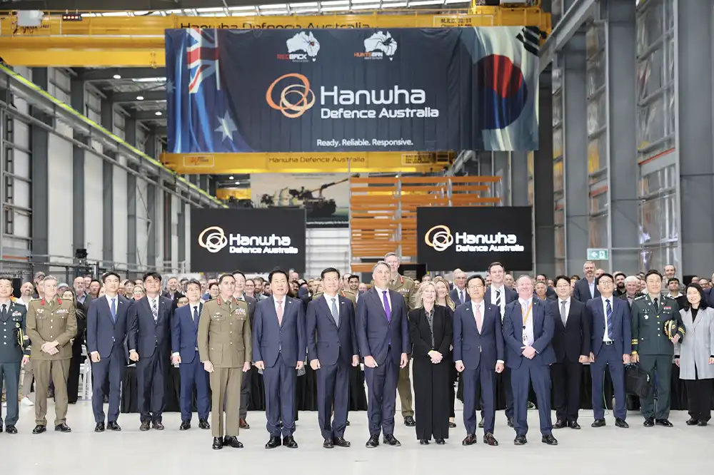 Alongside dignitaries from around the world, Hanwha Aerospace marks the completion of its new Australian armored vehicle factory.